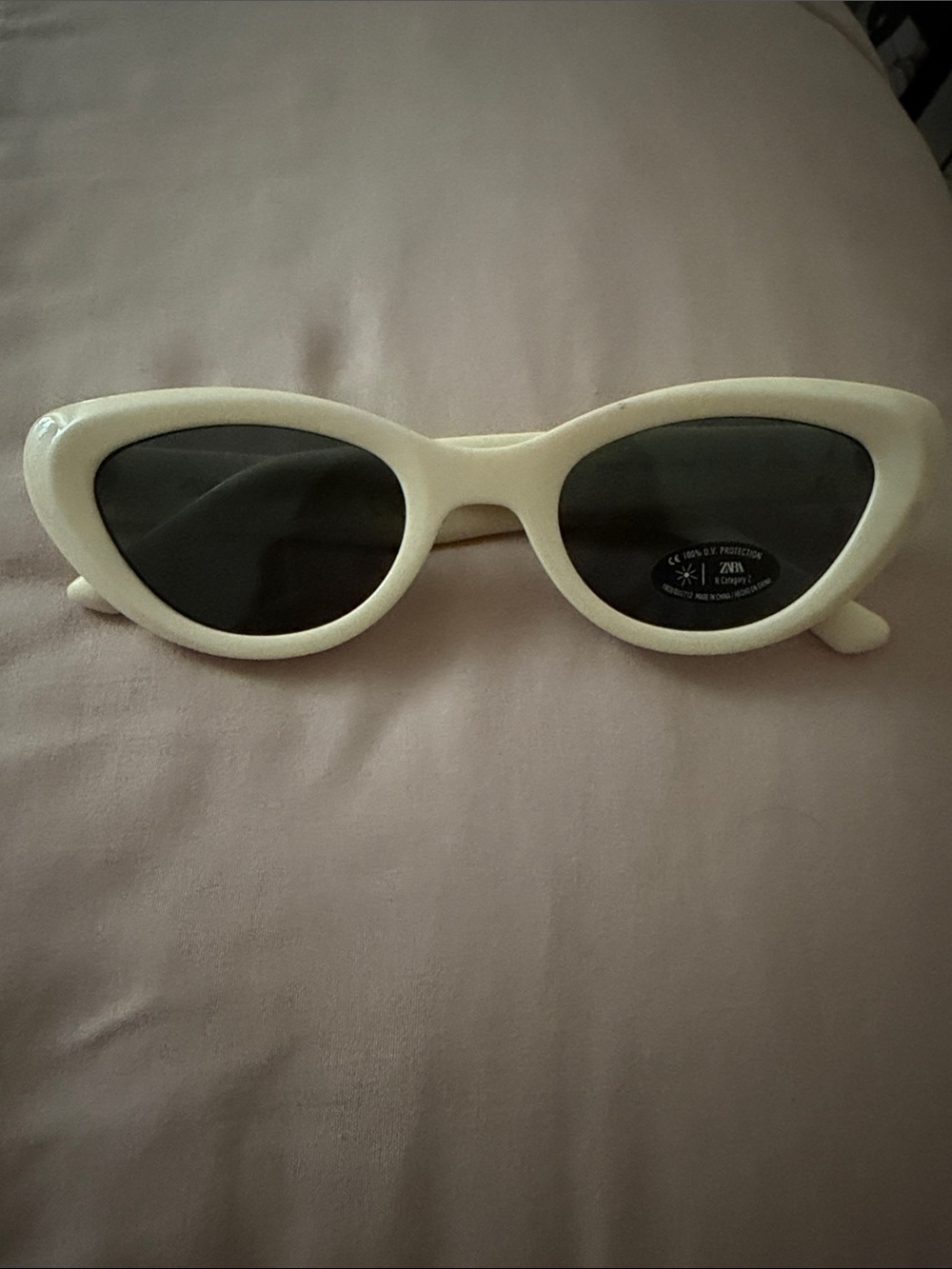 Zara White Retro Cat Eye Sunglasses